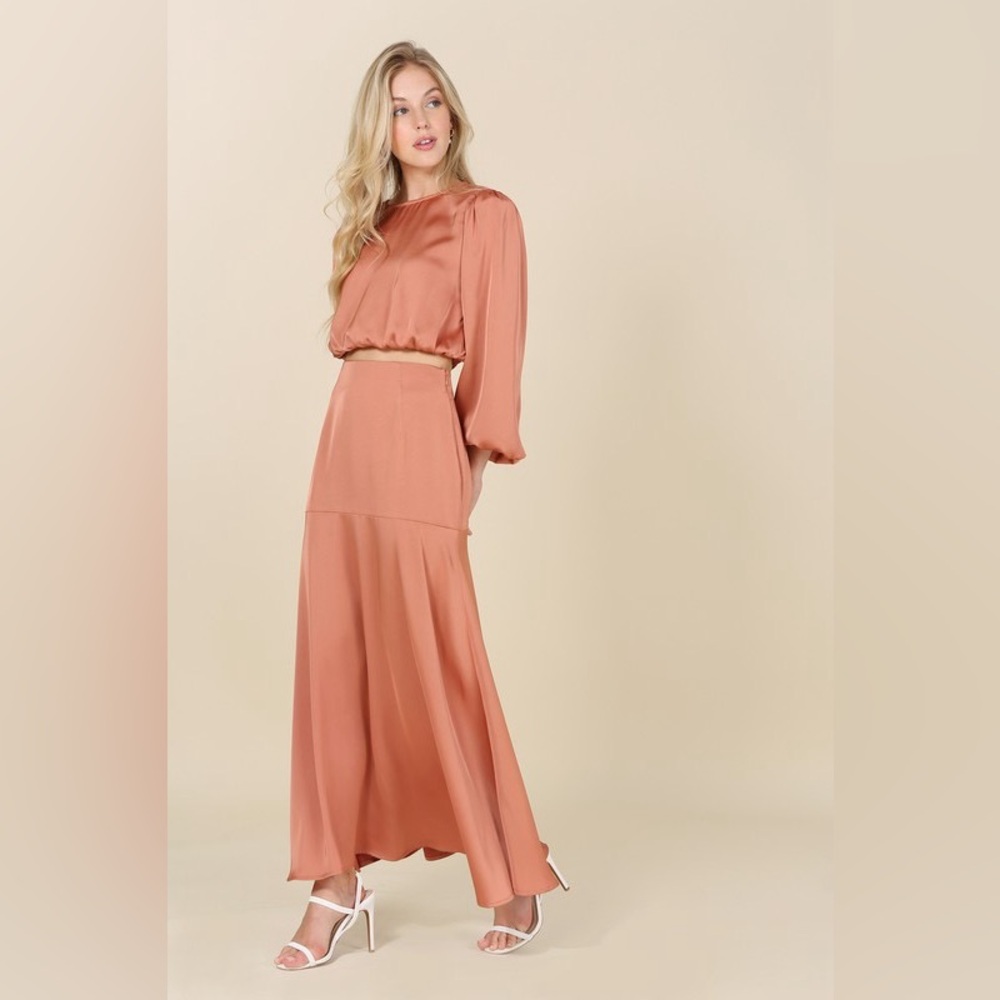 Elegant Tan Maxi Skirt